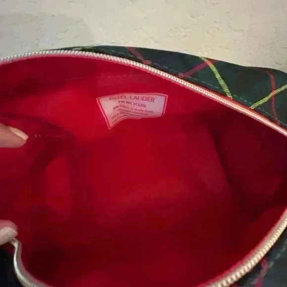 Estée Lauder Plaid Makeup Bag - Picture 4 of 5